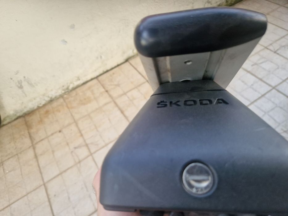 Barras de tejadilho para Skoda Enyak de 2024