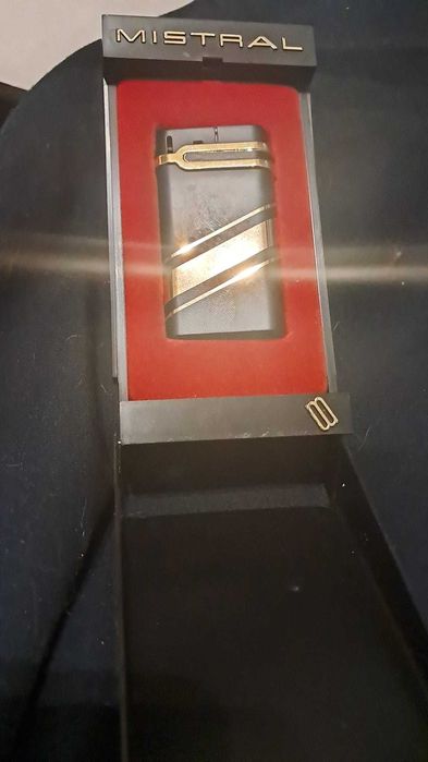 Vintage Mistral Lighter with Original Box64564410366337120
