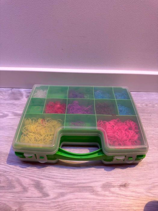Maleta de Elásticos Rainbow Loom com Acessórios | Kit Criativo