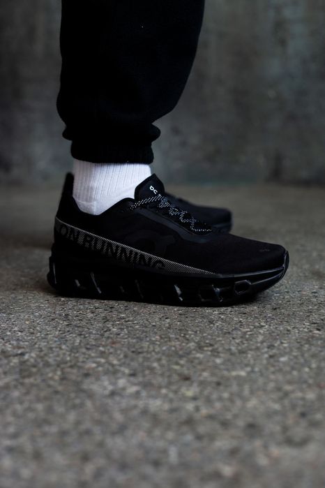 Кросівки ON Cloudmonster 2 Running Black/grey premium