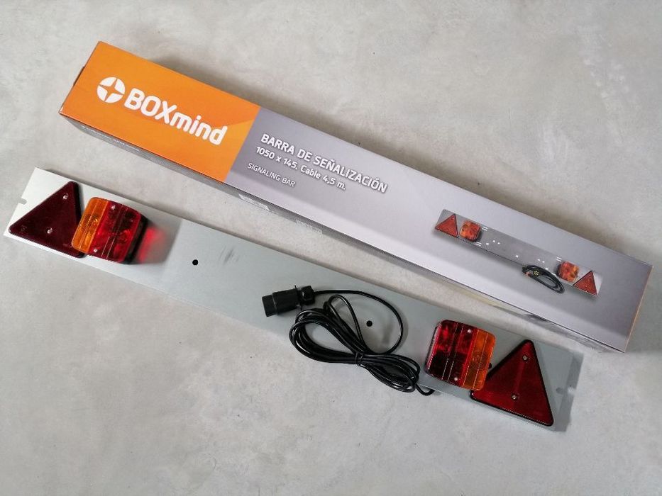 Barra de farolins para reboque atrelado em chapa