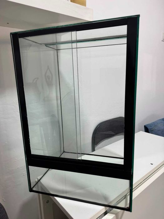 Terrário novo para répteis