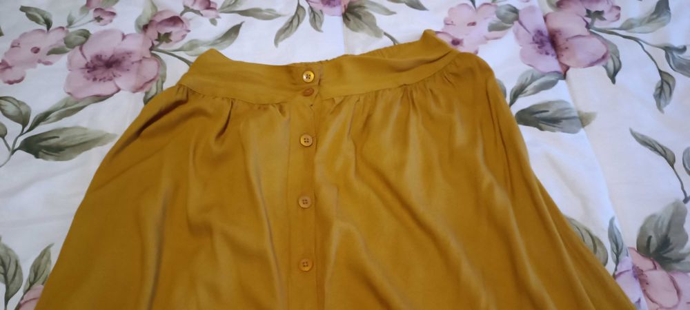 Saia comprida amarelo mostarda mulher