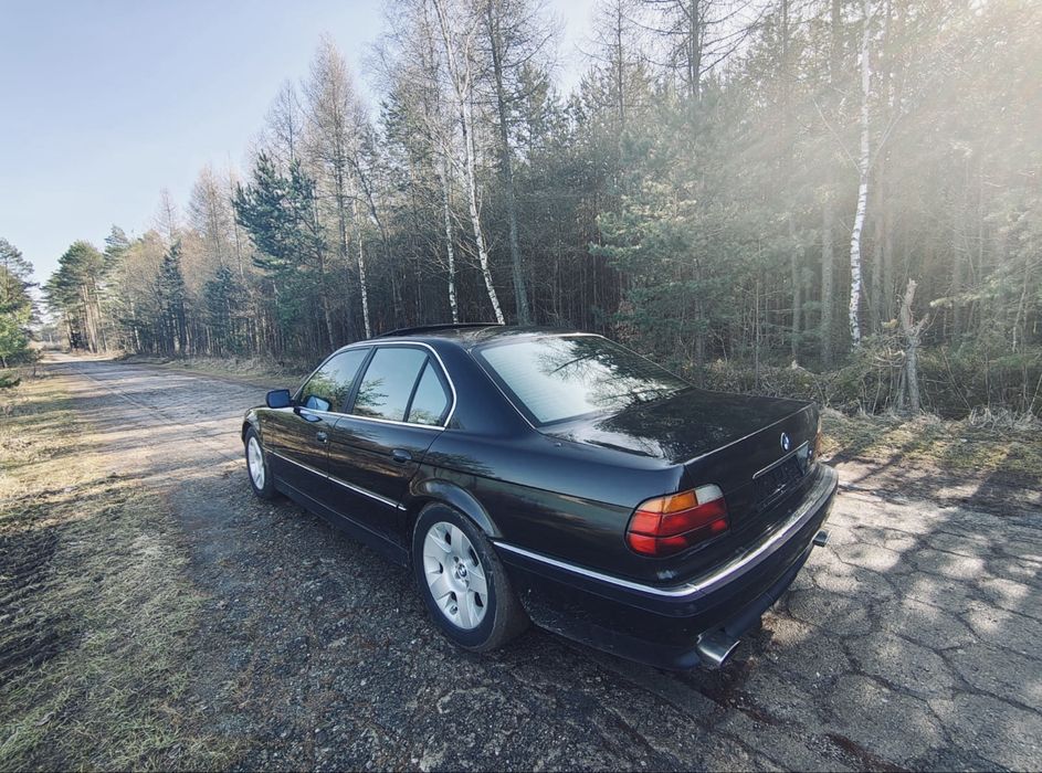 BMW 7 e38 3.0  V8