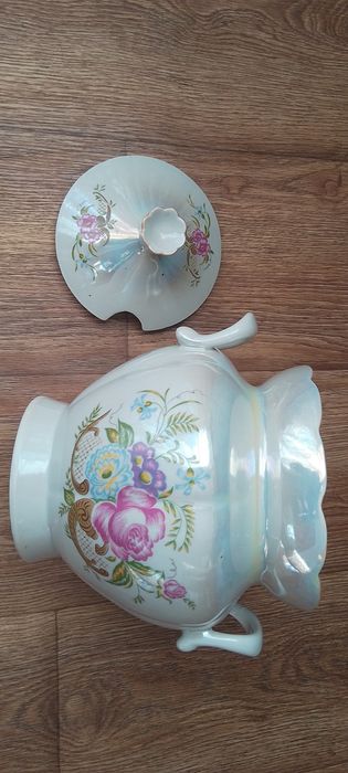 Продам  фигурки, Киндеры пчелки, миньены.