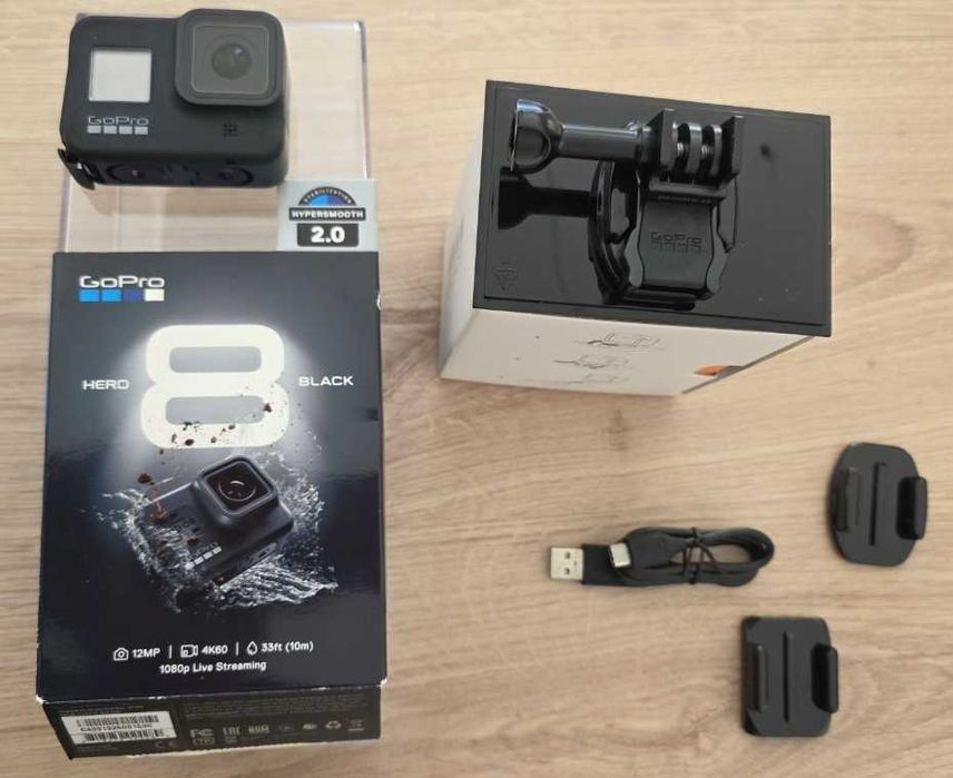 GoPro 8 Black - Full Acessórios - Perfeito Estado
