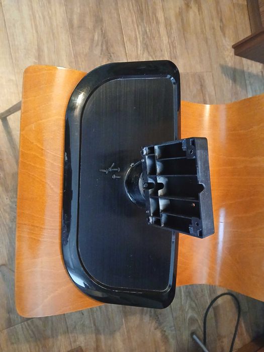 Podsttawa pod telewizor LG