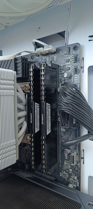 Ddr4 16Gb 2800 mhz Corsair vengeance