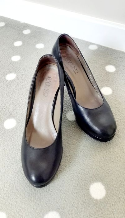 Szpilki czółenka skórą licowa czarne Ryłko r. 36.5