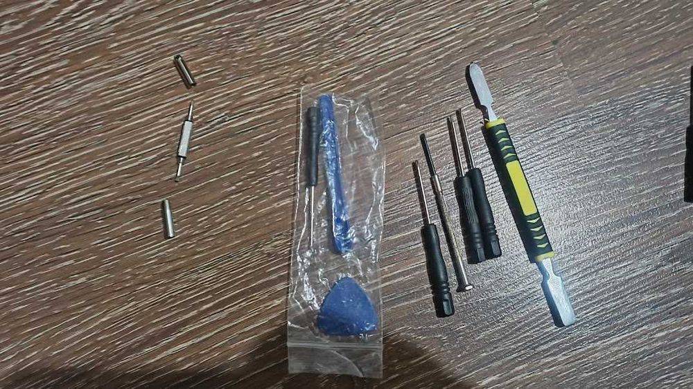 Комплект викруток  універсальний комплект інструментів для розборки техніки