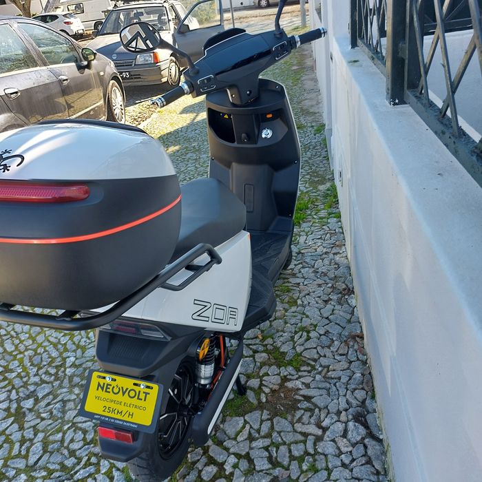 Scooter eletrica seventeen zoa