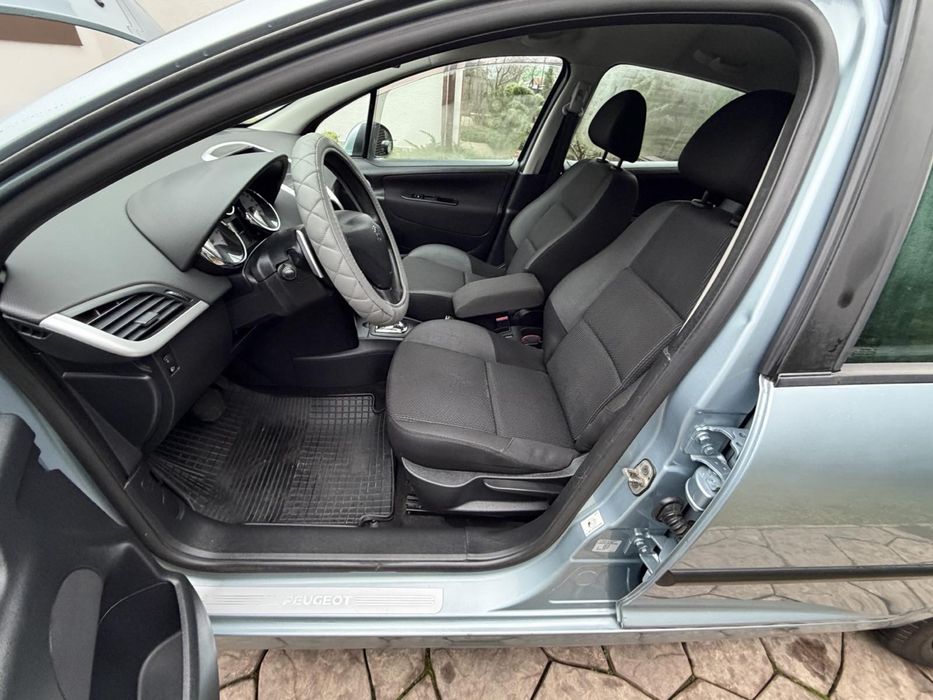 Продам Peugeot 207