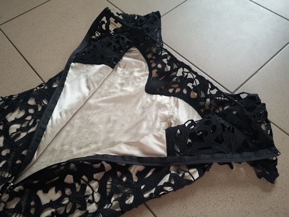 Ażurowa koronkowa podwójna sukienka midi elegacka emamoda 36 S