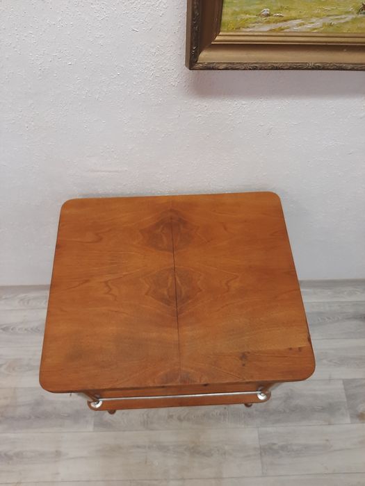 Stolik po renowacji vintage