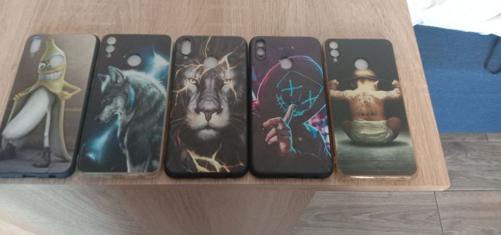 Чехлы для телефонов