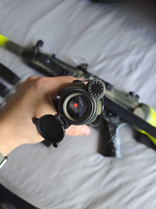 Airsoft MP5 JG Full Metal com modificações e extras