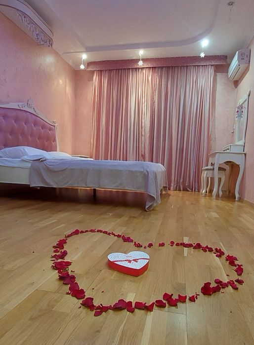 Люкс біля Порт-сіті(погодинно 600, на добу від 1300)