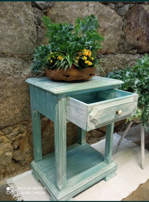 Mesa de noite o decorativa