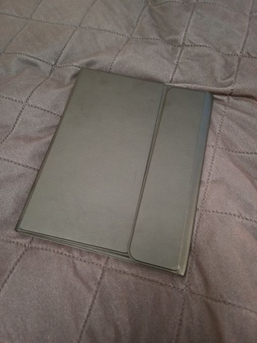 Etui z klawiaturą Apple iPad Air 10.9 2022/Air 5/2020/AIR 4/ Pro 11 20