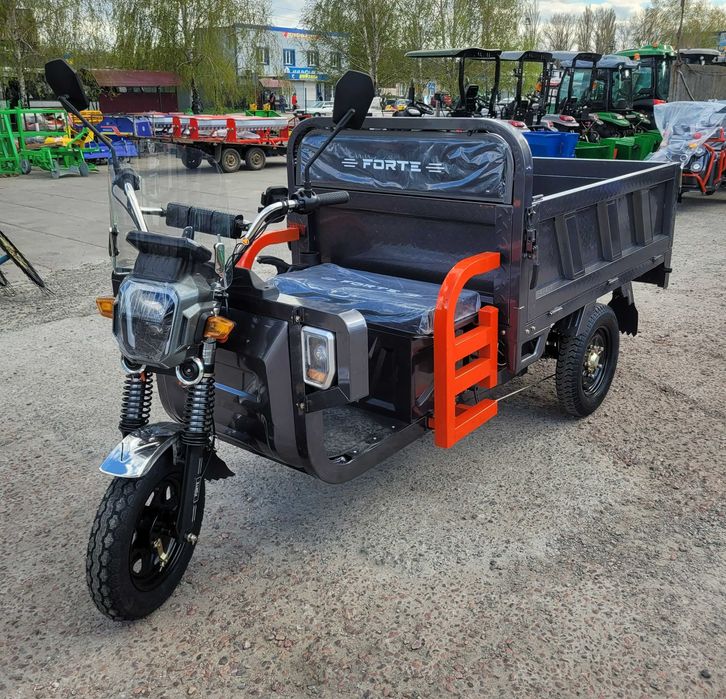 Трицикл  акумуляторний FORTE GP-1200-С