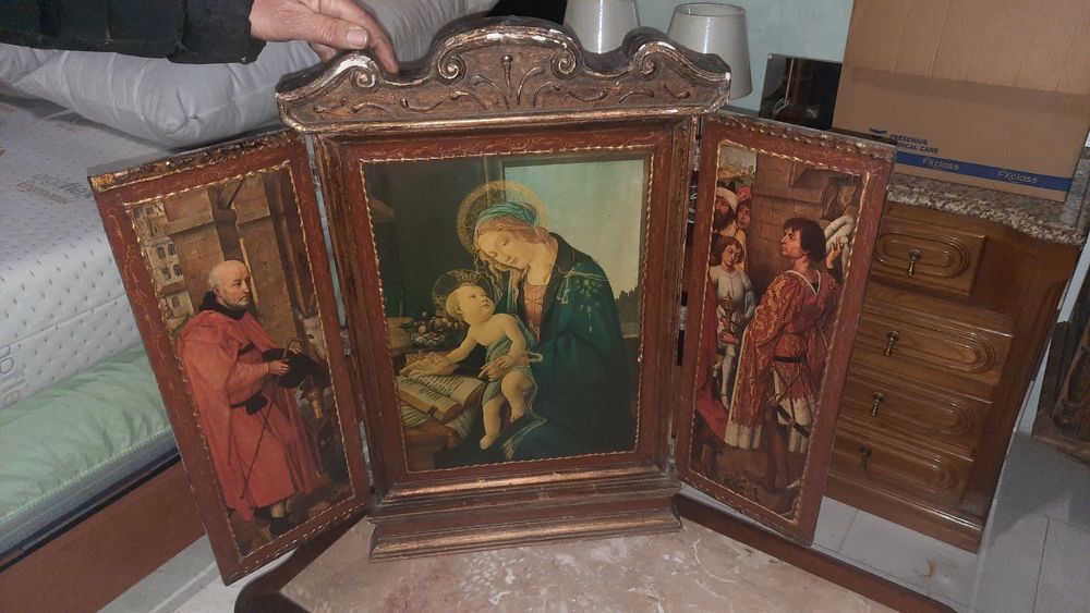 Arte Sacra, triptico muito antigo em madeira
