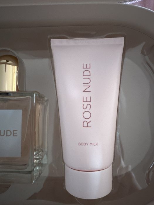 Conjunto perfume, creme de maos e body milk