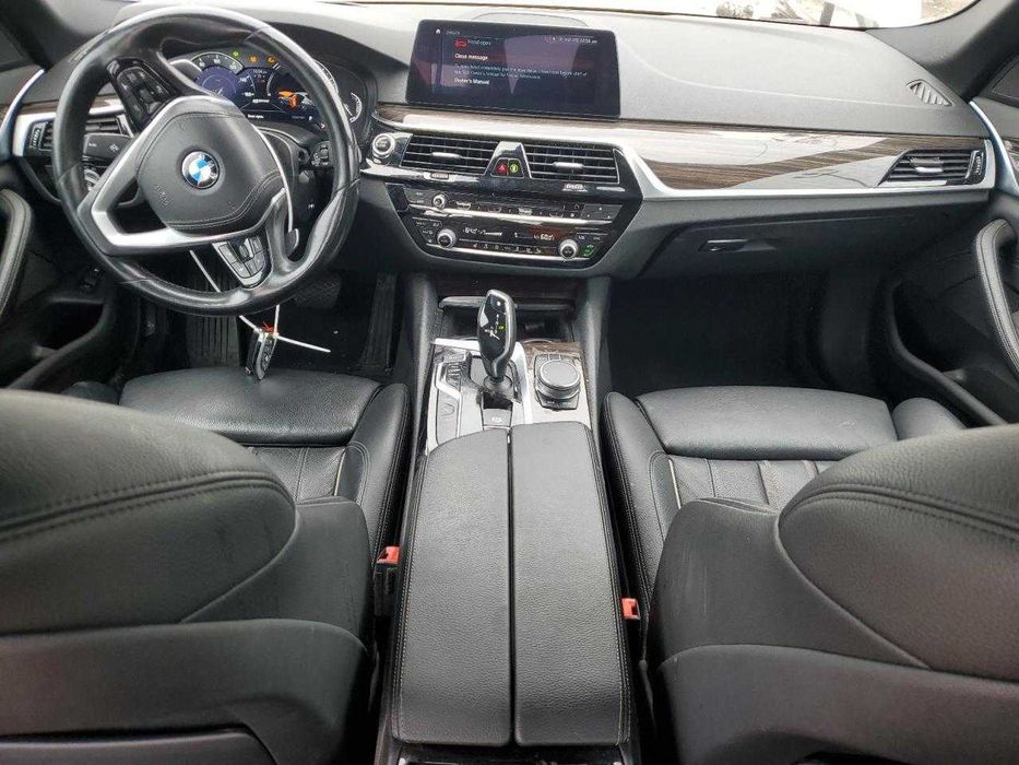 Бампер BMW  5 G30 розборка БМВ 5 Г30 колір А300 2017р
