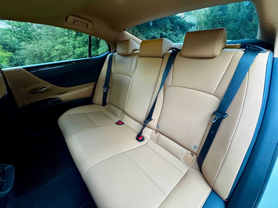 Auto do ślubu Lexus