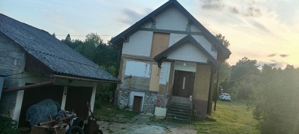SPRZEDAM DOM DO REMONTU

Nieporaz–Oblaszki | 18 arów | 460 000 zł (do