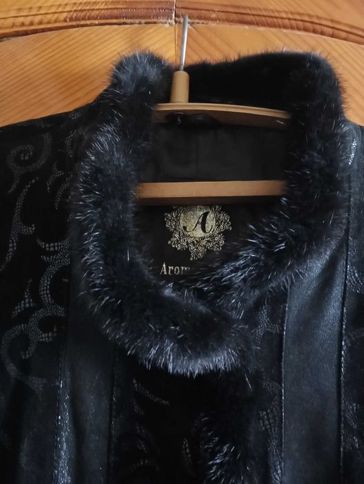 Весняне жіноче пальто з натуральної замші