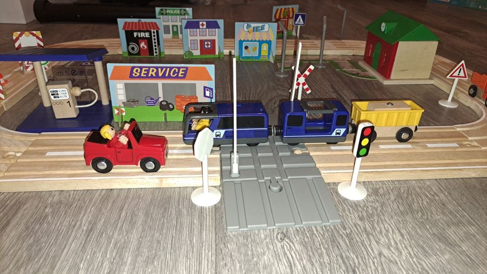 Drewniany zestaw drogowy playtive junior