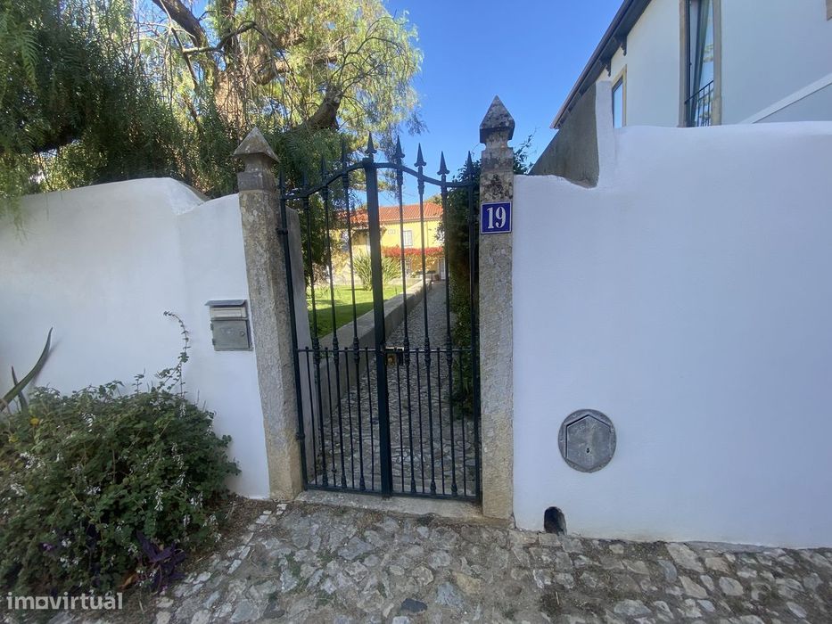 Moradia T3 de Charme  | Mobilada e Equipada | Carcavelos