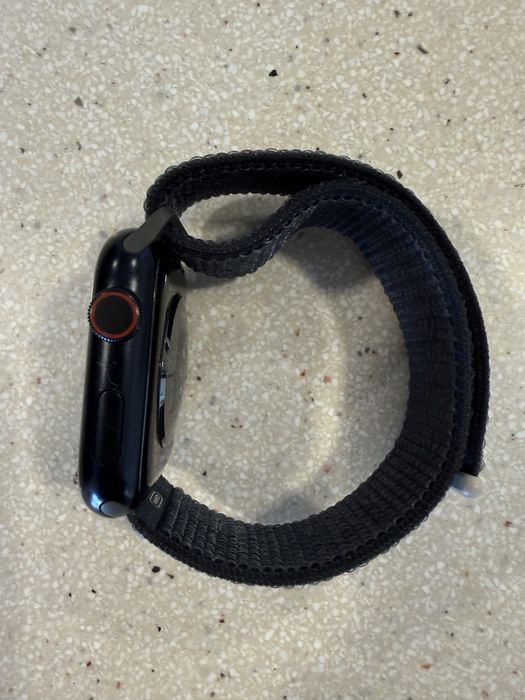 Apple Watch 9 GPS + Celular 45mm