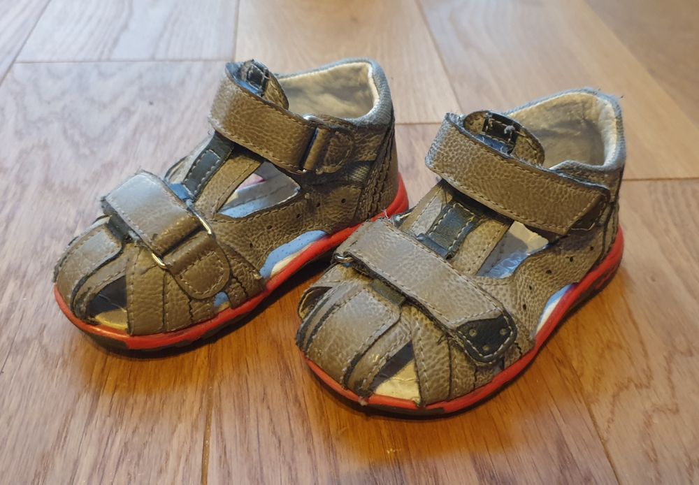 Buty sandały dziecięce chłopięce letnie na lato Kornecki skóra 20