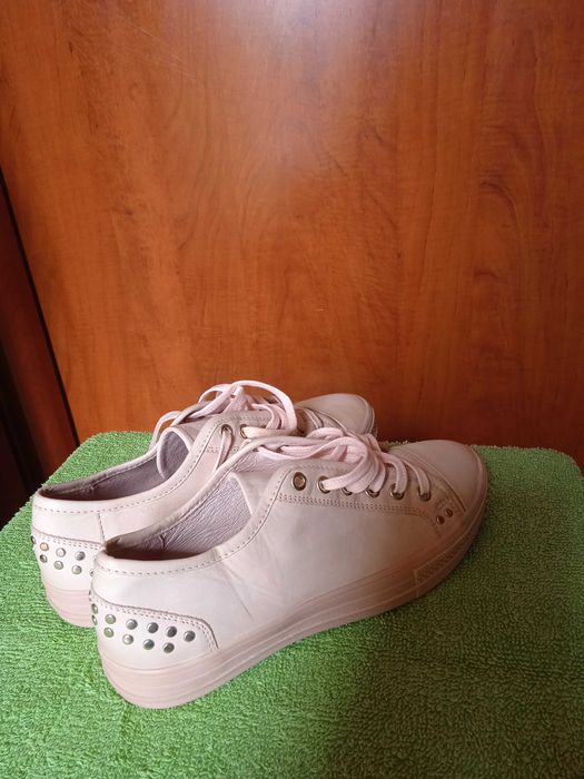 Carl Scarpa r.39 sneakersy, róż pudrowy, półtrampki, w-f, disco