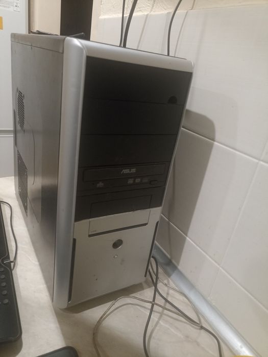 Системный блок на базе AMD Athlon 64 X2 4400+ 2.30 GHz