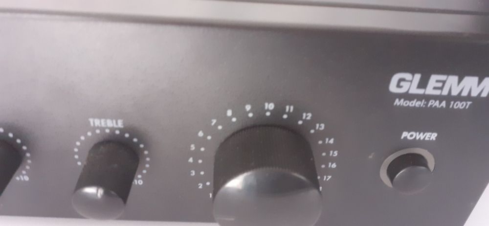 Amplificador som e 4 colunas Karma