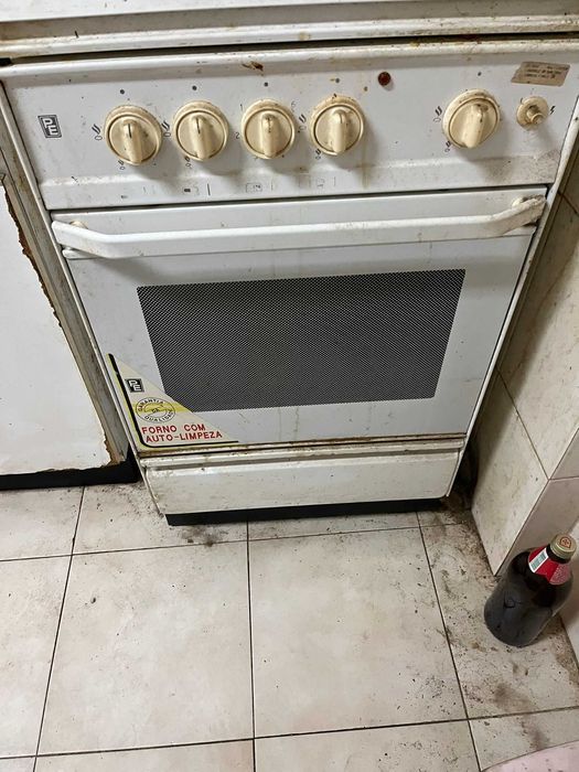 fogao com 4 bicos e forno eletrico