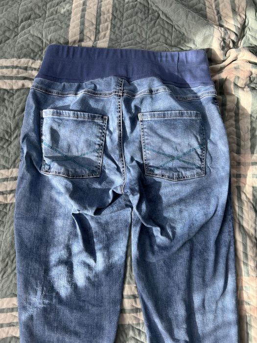 Джинси для вагітних