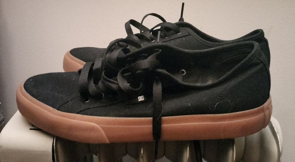 DC Shoes Anvil Preto com sola castanha