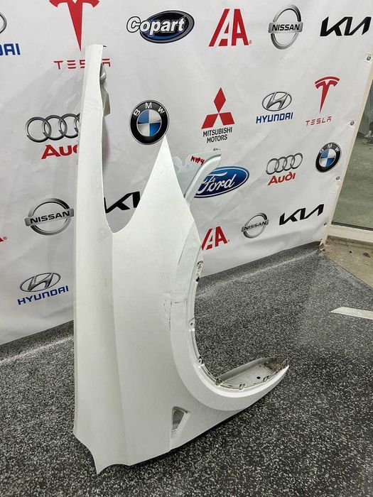 Крило переднє праве Tesla model y PPSW (MYP4)