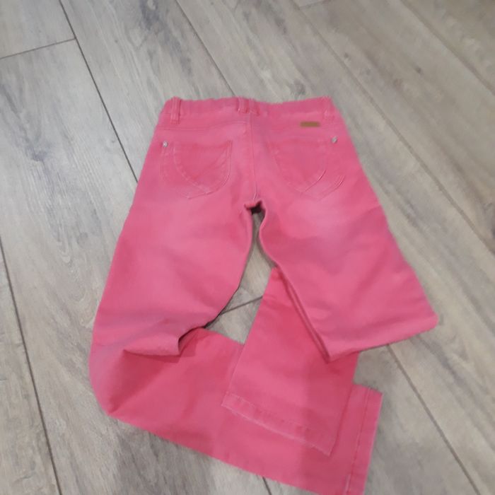 Spodnie jeansy rurki 128