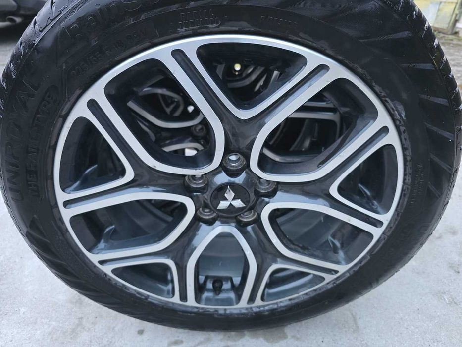 Oryginalne koła MITSUBISHI 225/55 R18
