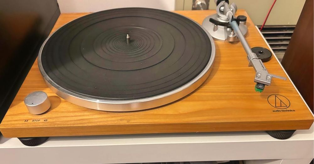 Gira discos Audio Technica LPW3OTK Manual de Tração por Correia