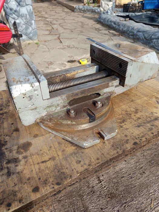 Тиски станочные