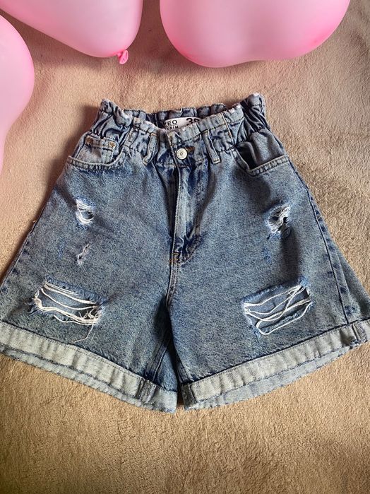 Жіночі джинсові шорти