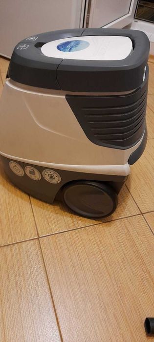 Karcher DS 5600, АQUA фільтр: 4 000 грн. - Пилососи Київ на Olx