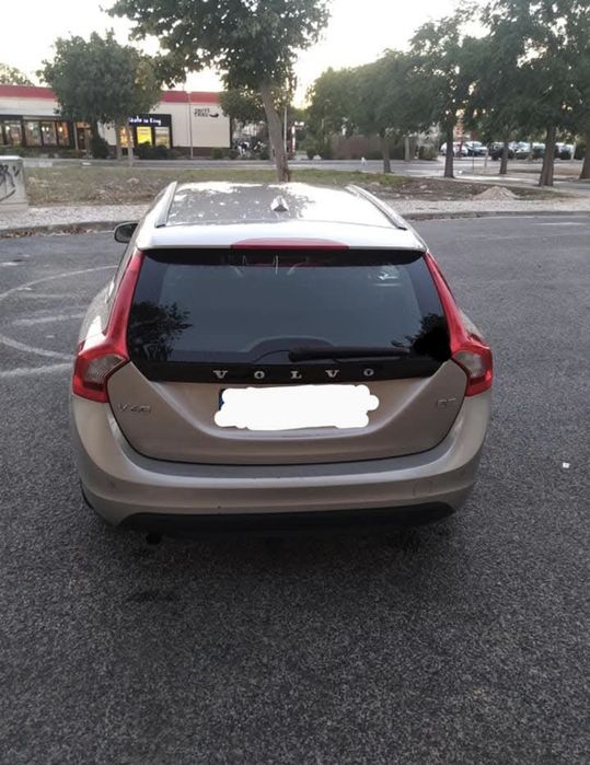 Volvo v60 d2 1.6 foto 2