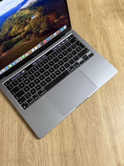 MacBook Pro 13” 2020 Space Gray — M1/8GB/256GB — Рідна Батарея: 100%