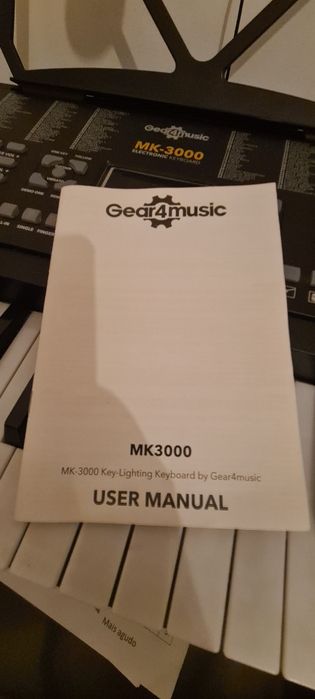 Set MK-3000 Teclado Portátil com Teclas Iluminadas